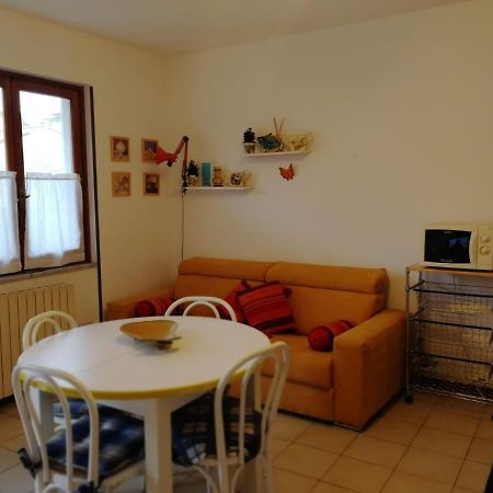 Appartement La Casa Dei Bebi à Carrare Extérieur photo