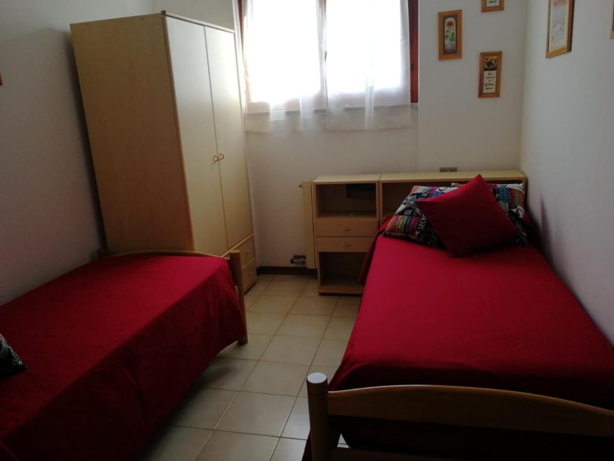 Appartement La Casa Dei Bebi à Carrare Extérieur photo
